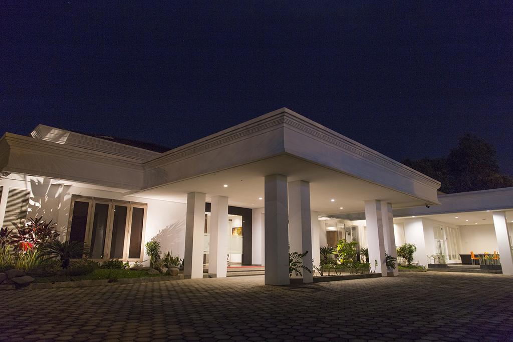 Gm253 Hotel Jembel Kültér fotó